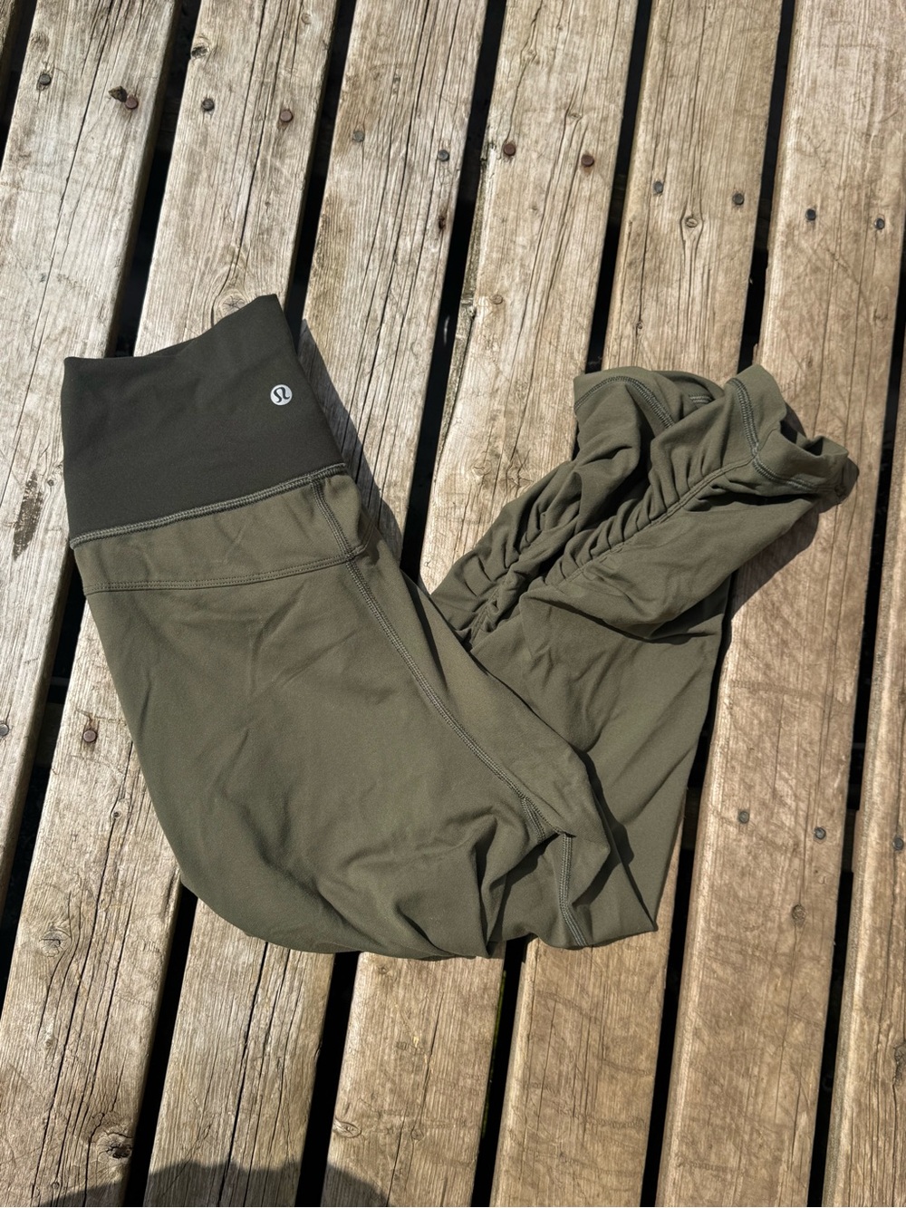 lululemon athletica Women’s Olive Green Athletic Leggings (4)